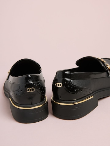 Scarpa bassa di Lipsy in nero