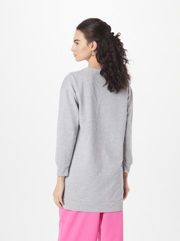 Trendyol - Sweatshirt em cinzento