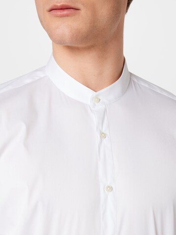 STRELLSON Slim fit Koszula 'Siro' w kolorze biały