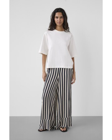 SOAKED IN LUXURY - regular Pantalón 'SLZaya' en azul