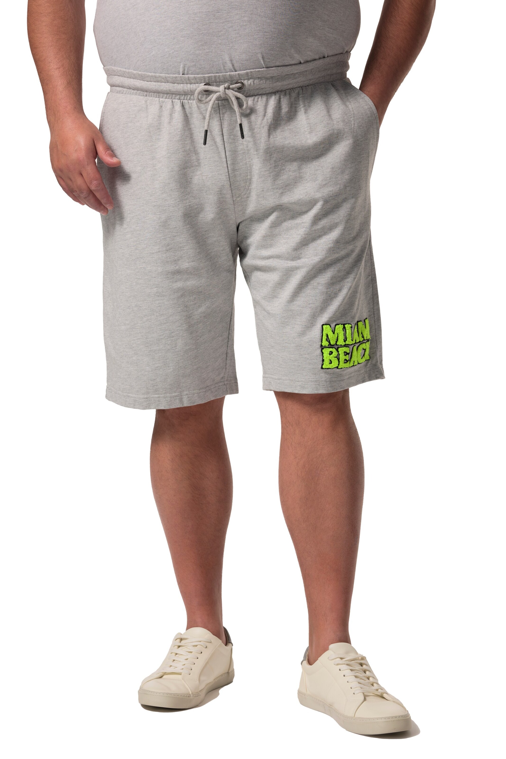 Men Plus Regular Broek in Grijs: voorkant