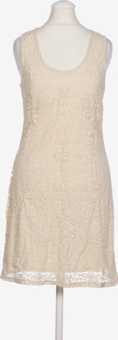 Yumi Dress in S in White: front