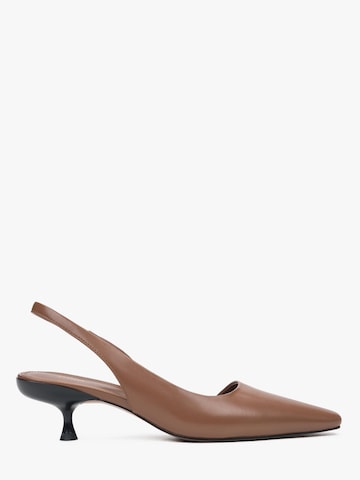 Estro Slingpumps '203-24101-19' i brun: forside