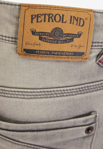 Petrol Industries Regular Jeans 'Jones' in Grey