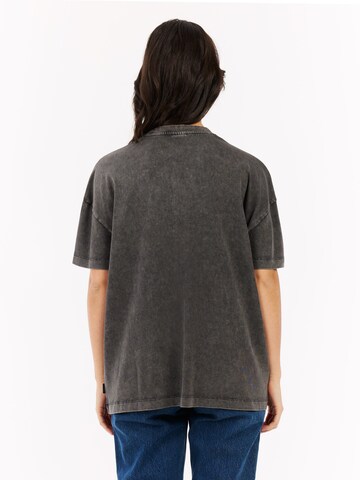 PROTEST Shirt 'PRTLoretta'‌‌‌‌‌‌ in Schwarz