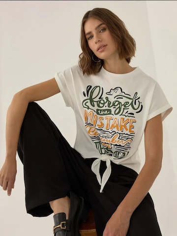 Hiccup Shirt in White