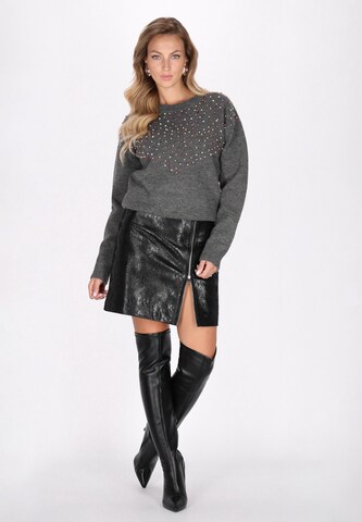 faina Sweater in Grey