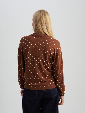 minus - Pullover 'Sindy' em castanho