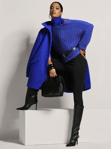 MADELEINE Pullover in Blau