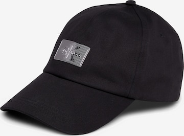 Calvin Klein Jeans Cap in Black: front