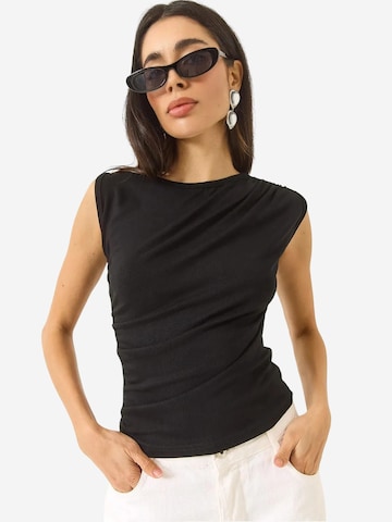 Bianco Lucci - Blusa em preto: frente