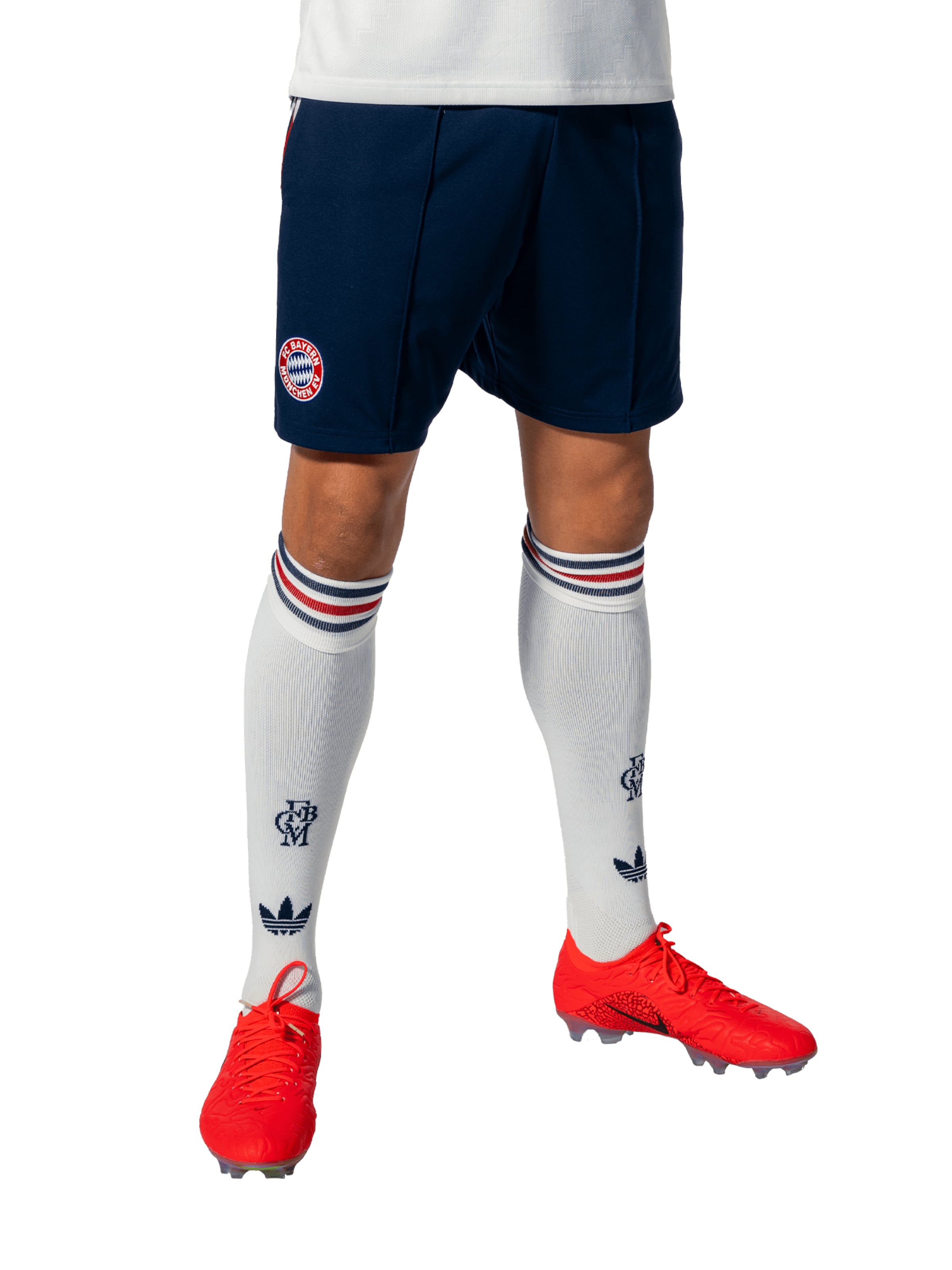 Coupe slim Pantalon de sport 'FC Bayern München 26-27' ADIDAS ORIGINALS en bleu : devant