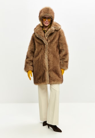 CESARE GASPARI Winter coat in Brown
