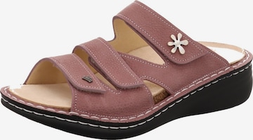 Finn Comfort Pantolette 'Pantolette Damen Grenada rose Rauleder in rosa' in Pink: Vorderseite