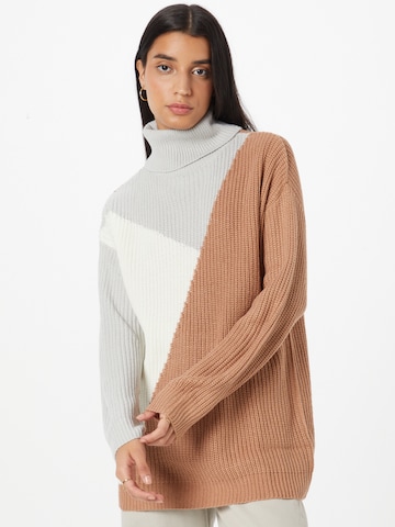 AX Paris Sweater in Brown: front