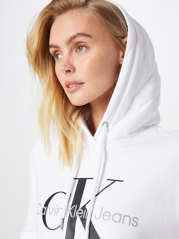 Sweat-shirt Calvin Klein Jeans en blanc