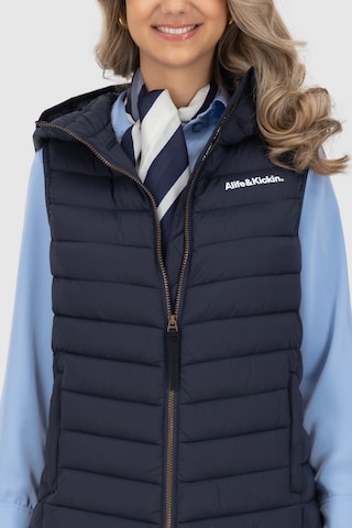 Gilet 'JurinaAK A' di alife & kickin in blu