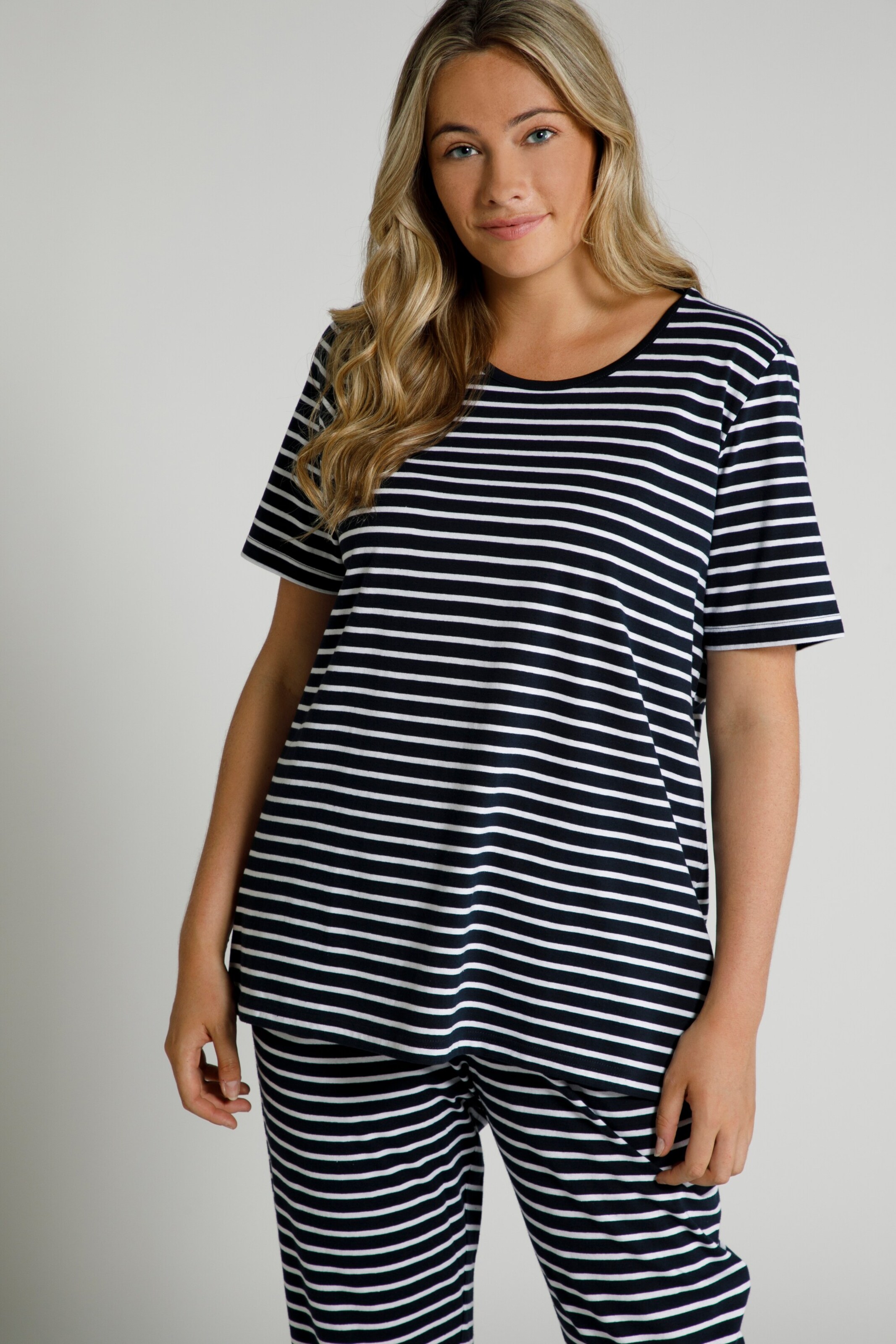Frauen Große Größen Ulla Popken Pyjama in Marine - SQ10863 Frauen Große Größen Ulla Popken Pyjama in Marine - SQ10863