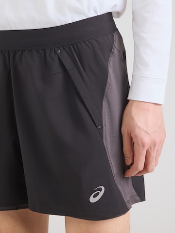 ASICS Regular Urheiluhousut 'Road' värissä musta