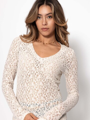 SASSYCLASSY Shirt in White