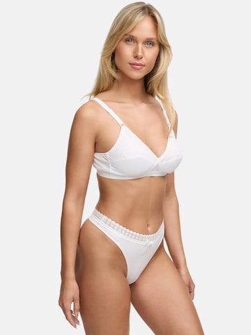 Tazzio - Tanga '3er Pack F927' en blanco