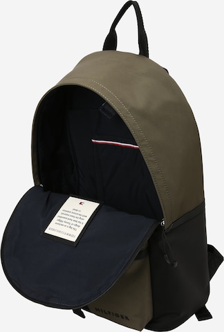 TOMMY HILFIGER Rucksack in Grün