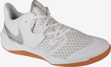 Chaussure de sport 'Zoom Hyperspeed Court Se' NIKE en blanc : devant