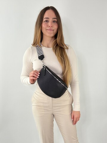 lePelou Gürteltasche 'MIRA large' in Schwarz