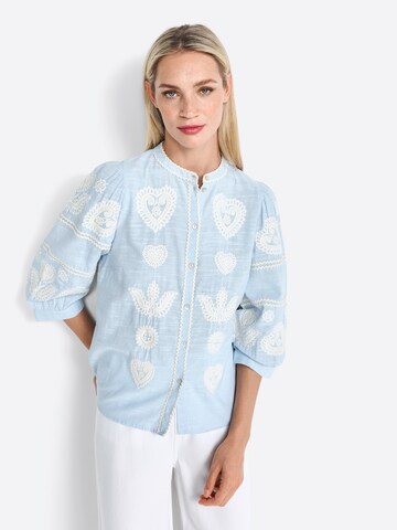 Rich & Royal Blouse in Blue: front