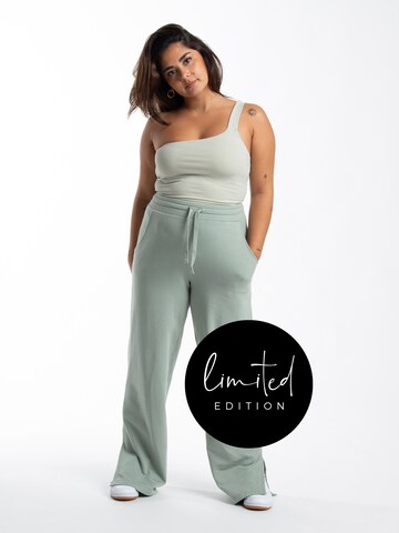 ABOUT YOU Limited Top 'Lilia' in Groen: voorkant