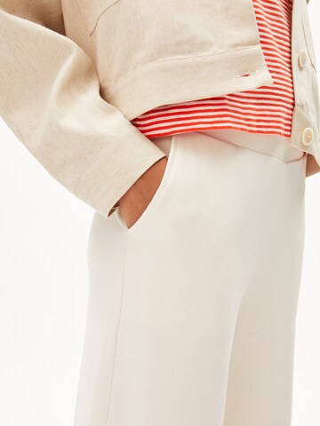 ARMEDANGELS Wide leg Trousers in Beige