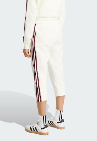 Effilé Pantalon fonctionnel 'Superstar' ADIDAS ORIGINALS en blanc