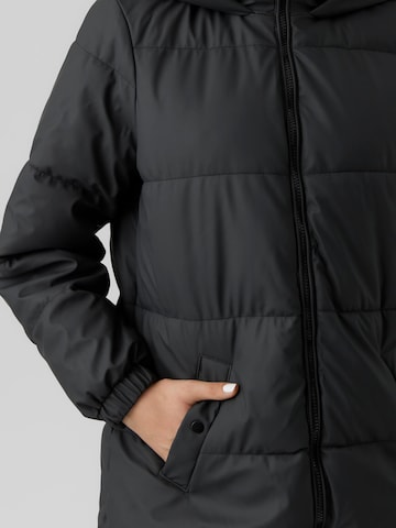 VERO MODA Vinterfrakke 'VMGRETAFIE' i sort