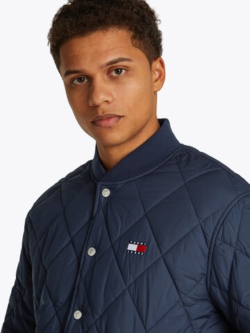 Tommy Jeans Prehodna jakna | modra barva