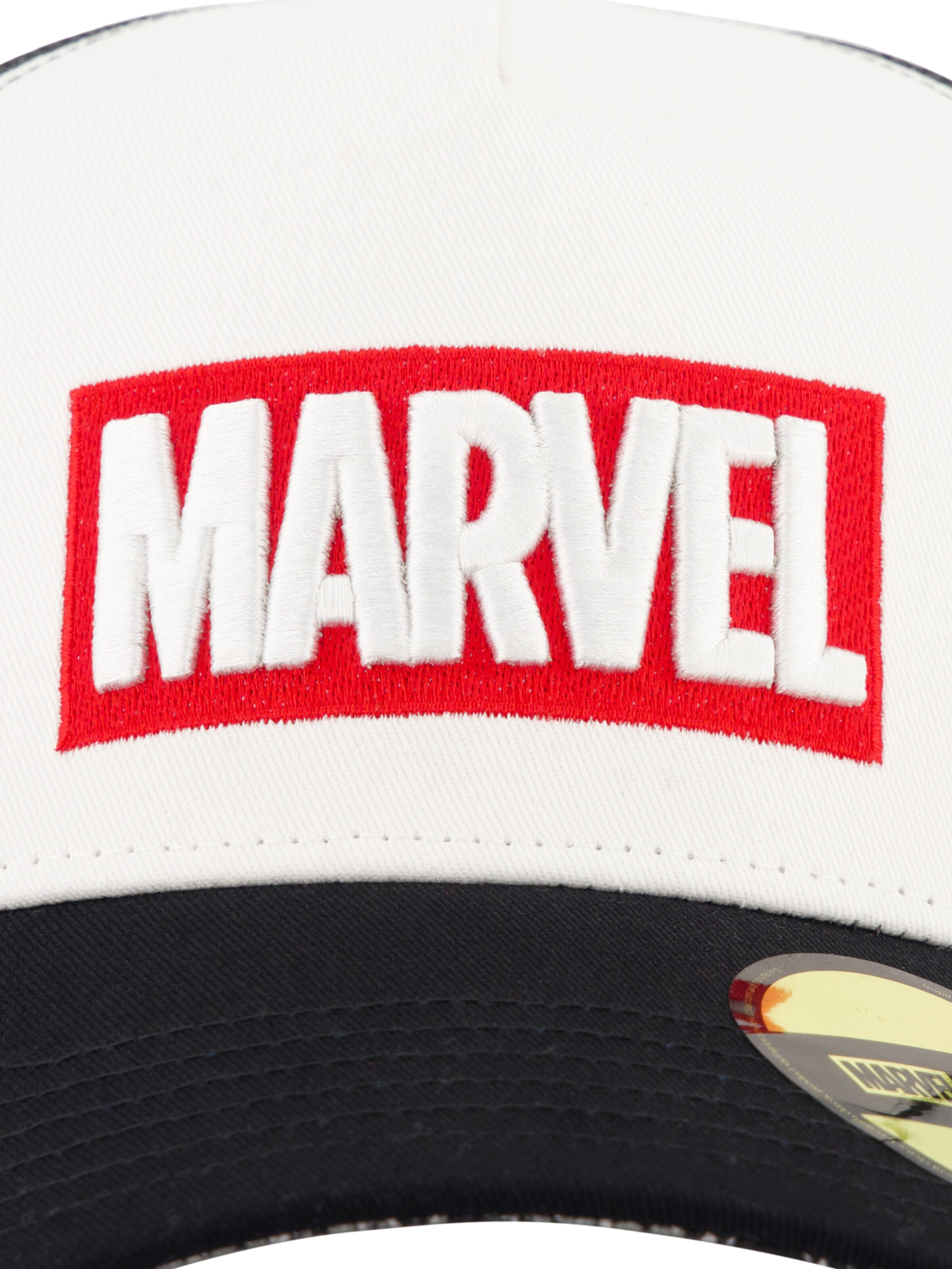 DISNEY Kapa 'Marvel' | bela barva