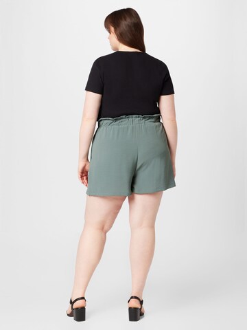 ABOUT YOU Curvy Loosefit Élére vasalt nadrágok 'Lia' - zöld