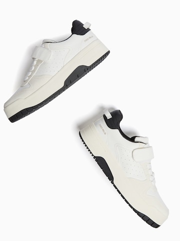 Bershka Sneaker low i sort