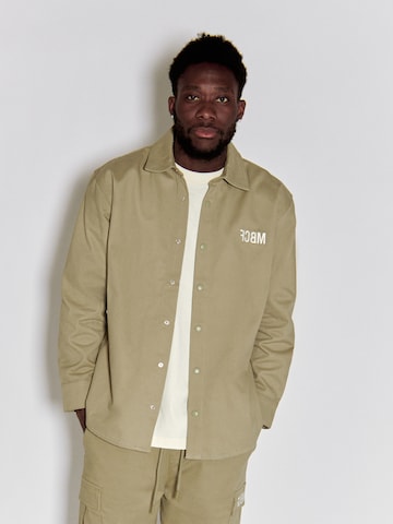 FCBM Comfort fit Button Up Shirt 'Ben' in Green: front