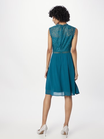 APART فستان للمناسبات بلون أخضر