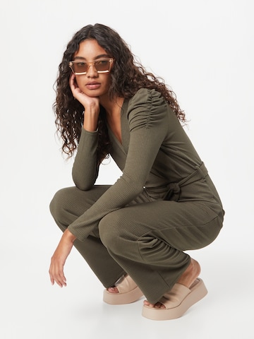 SISTERS POINT Jumpsuit 'EGINA' in Green