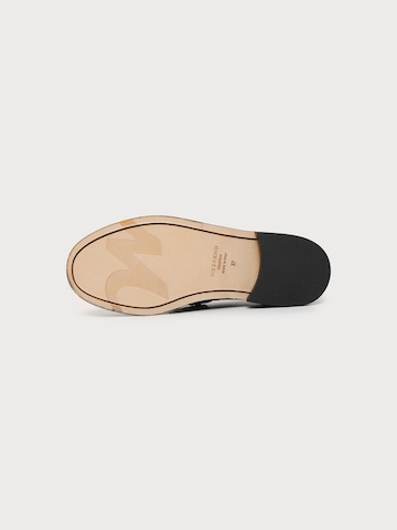 Chaussure basse 'WKACOLOMBA' Weekend Max Mara en noir