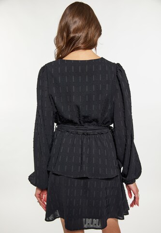 Rochie de la faina pe negru