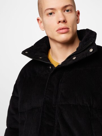 BURTON MENSWEAR LONDON Zimska jakna | črna barva