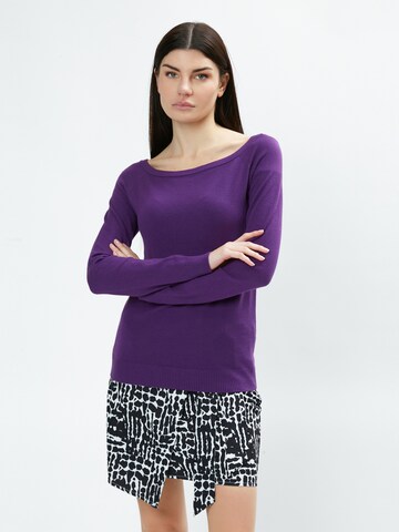 Influencer Pullover in Lila: Vorderseite
