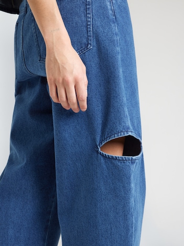 Barrel Jeans di Karo Kauer in blu