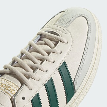 Baskets basses 'Handball Spezial' ADIDAS ORIGINALS en blanc