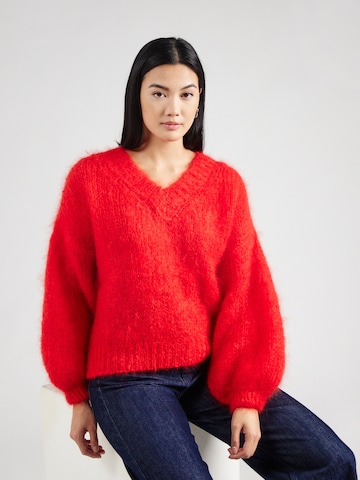 TWNS THE LABEL Sweater 'Engelwood' in Red: front