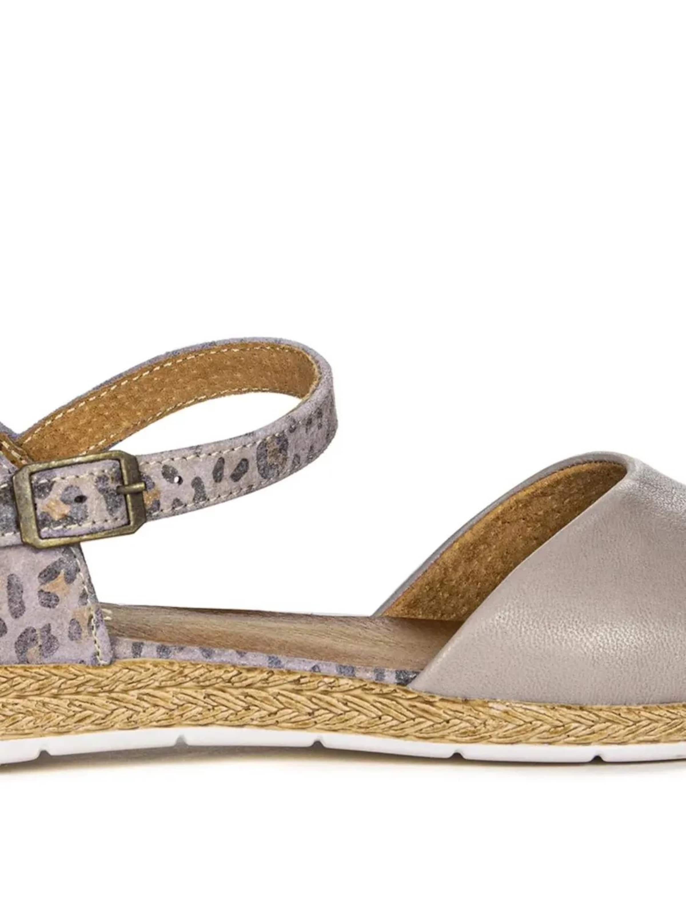 Maciejka Sandals in Yellow