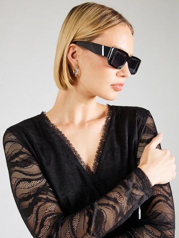 Maglietta 'Loretta' di ABOUT YOU in nero