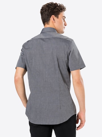 SEIDENSTICKER جينز مضبوط قميص بلون رمادي